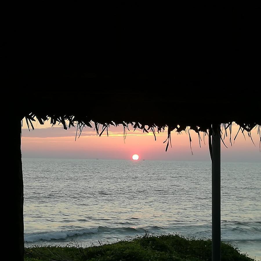Sukriti Beach Resort วาร์คาลา ภายนอก รูปภาพ
