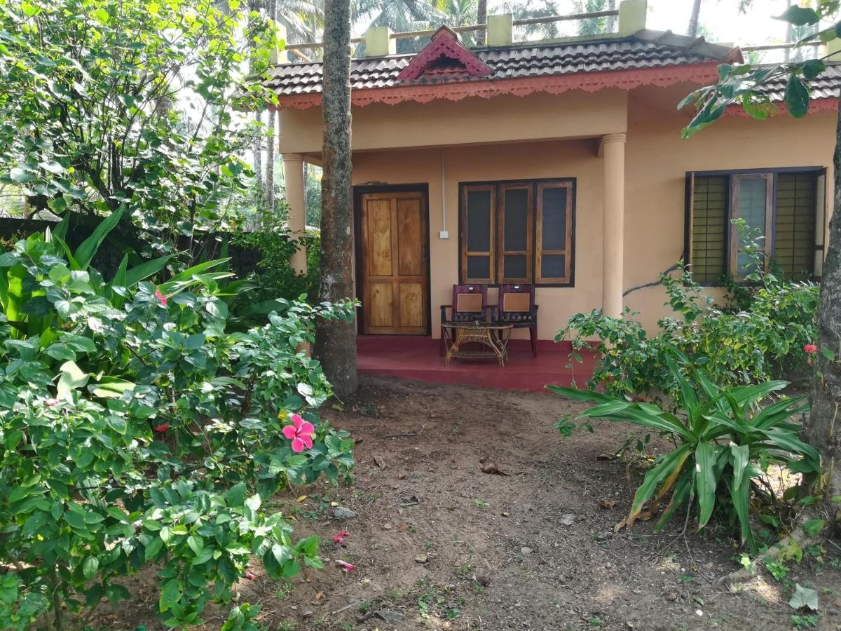 Sukriti Beach Resort วาร์คาลา ภายนอก รูปภาพ