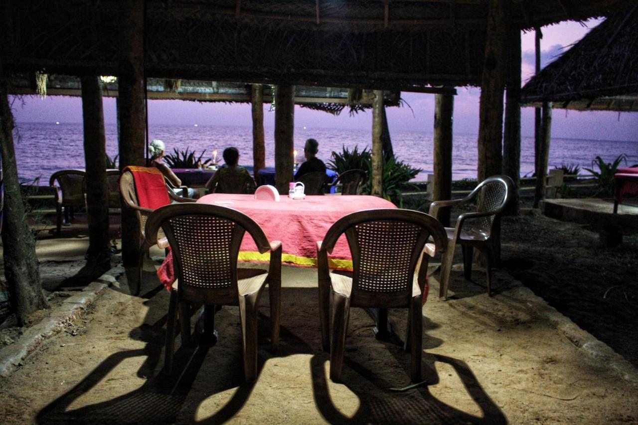 Sukriti Beach Resort วาร์คาลา ภายนอก รูปภาพ