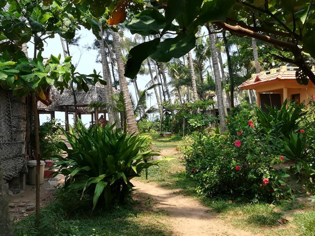 Sukriti Beach Resort วาร์คาลา ภายนอก รูปภาพ