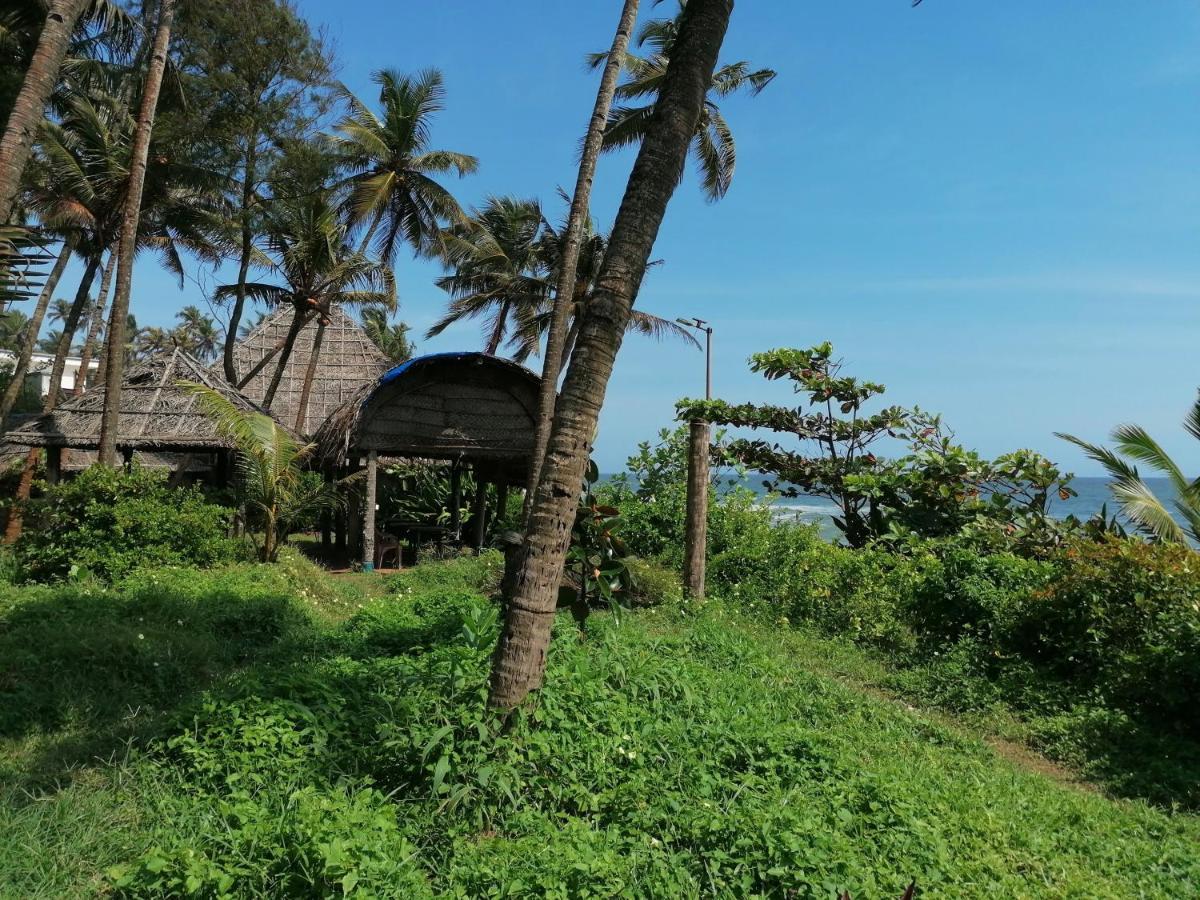 Sukriti Beach Resort วาร์คาลา ภายนอก รูปภาพ