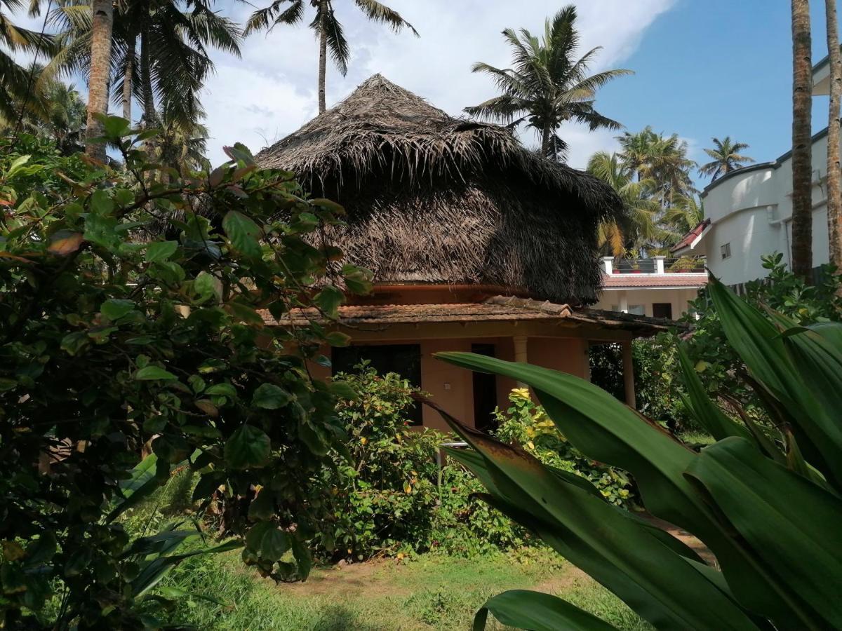 Sukriti Beach Resort วาร์คาลา ภายนอก รูปภาพ