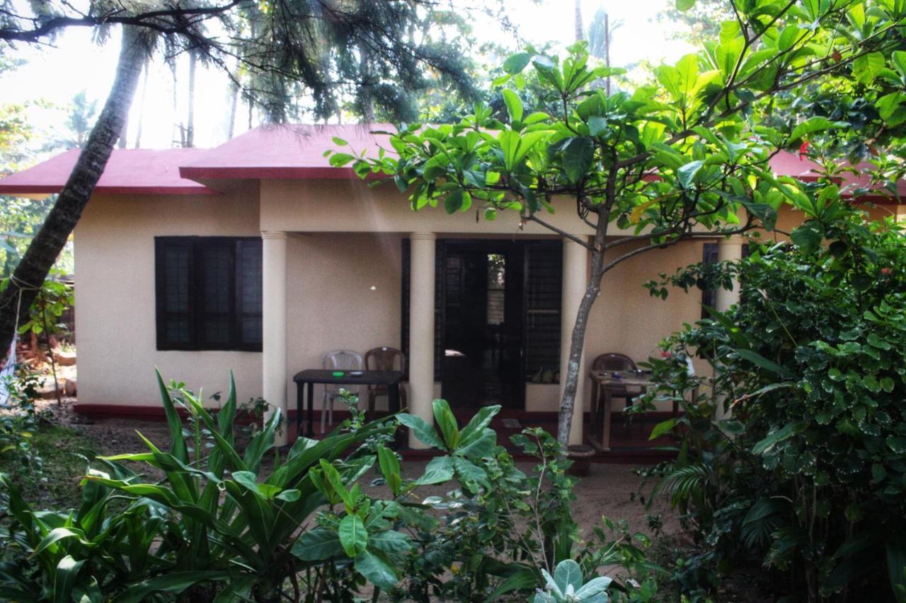 Sukriti Beach Resort วาร์คาลา ภายนอก รูปภาพ